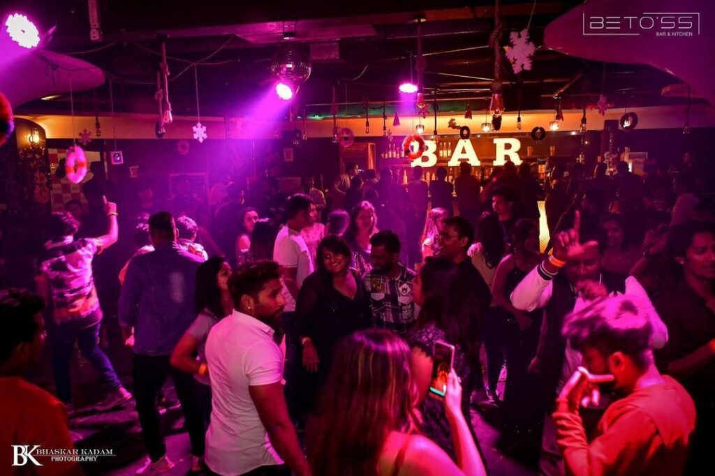 18 Best Night Clubs In Pune: Free Entry, Nightlife